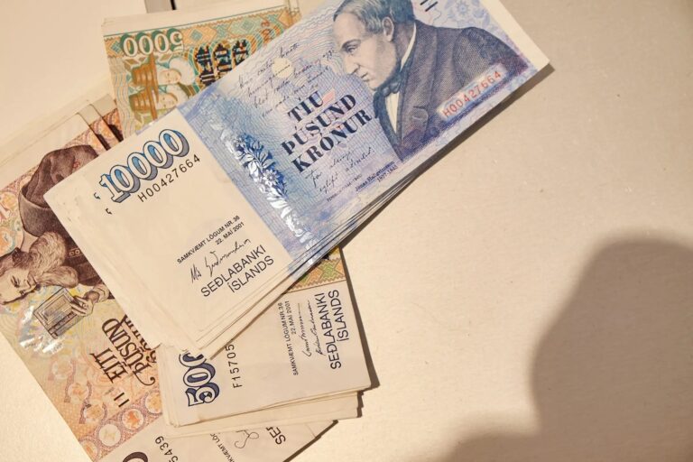 Interest rate falls by 0.5 points to 8.0%